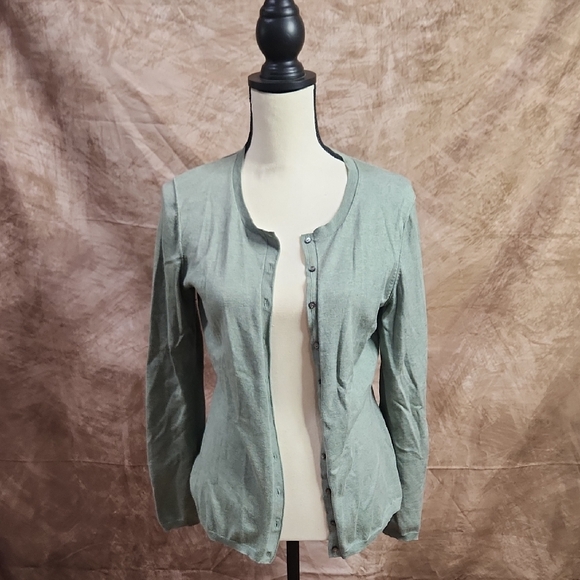 Banana Republic Sweaters - Banana Republic Silk-Blend Cardigan – Size M